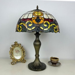 Bordlampe i Tiffany-Stil...