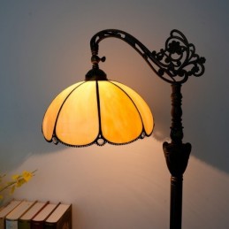 Gulvlampe i Tiffany-Stil...